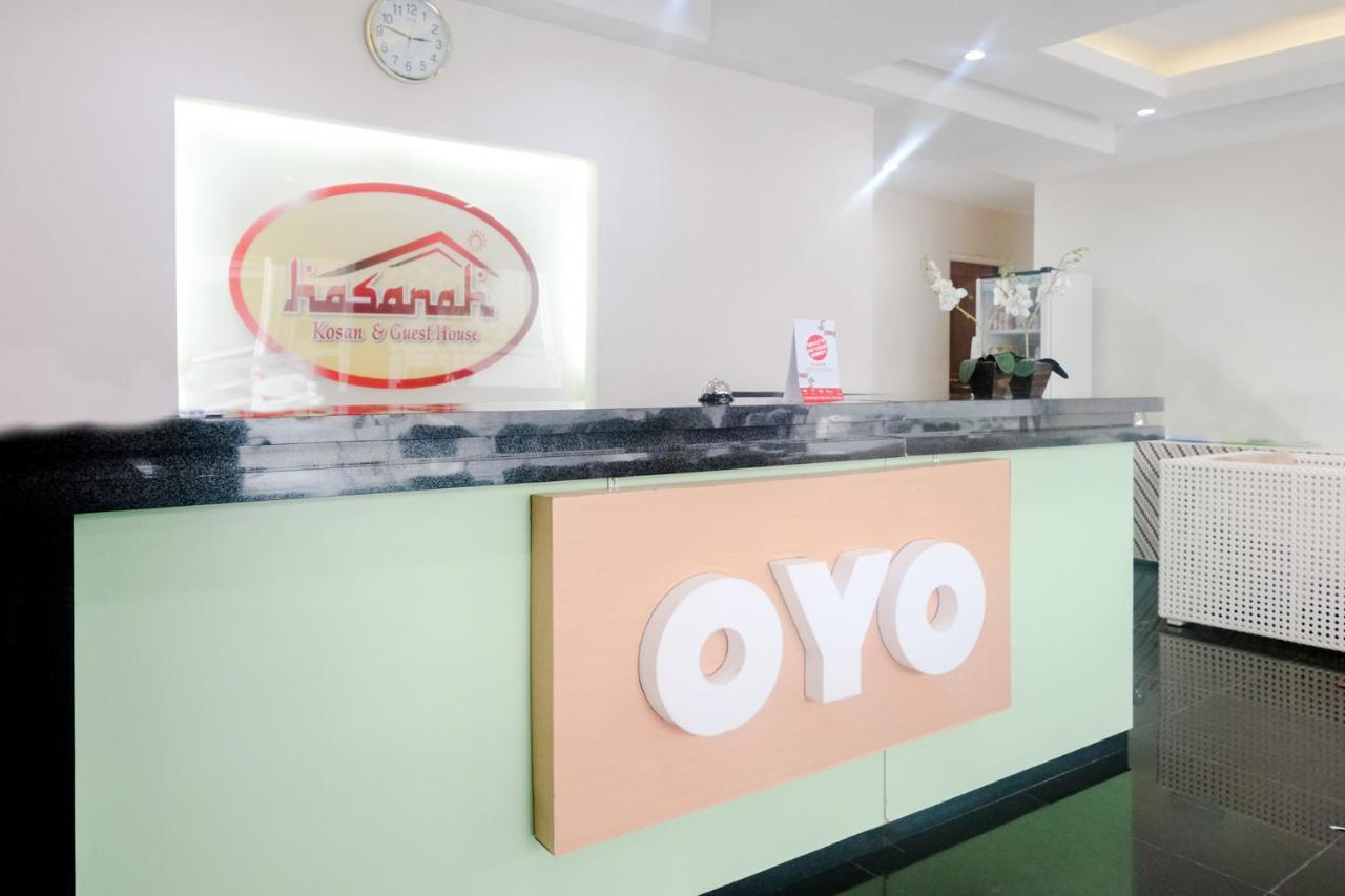 Oyo 696 Hasanah Guest House Syariah De Saphire Malang Buitenkant foto